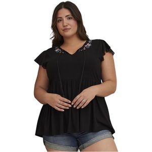 NWT Torrid Black Embroidered Flutter Sleeve Top - Size: M (10)